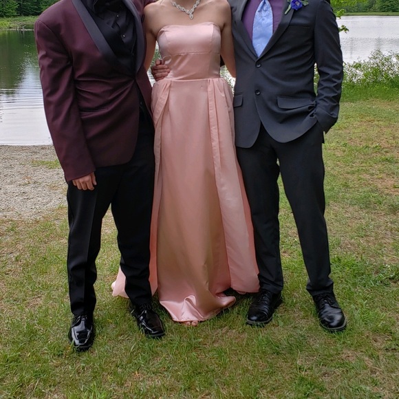 Sherri Hill Dresses & Skirts - Pink Sherri hill dress Sherri Hill Dresses & Skirts - Pink Sherri hill dress
